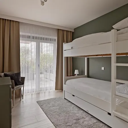 Castelli J0002 P J02 Oostduinkerke