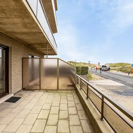 Castelli J0002 P J02 Oostduinkerke